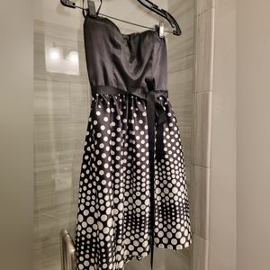 Womens Retro inspired polkadot dress